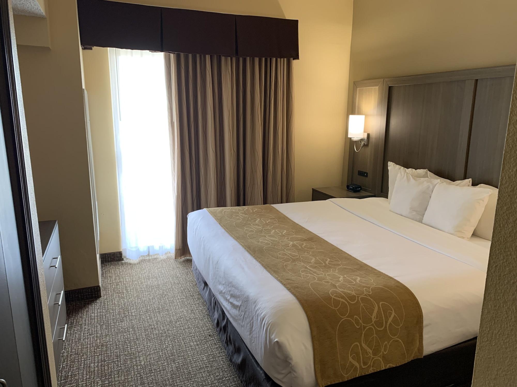 Comfort Suites Dfw Airport Ървинг Екстериор снимка
