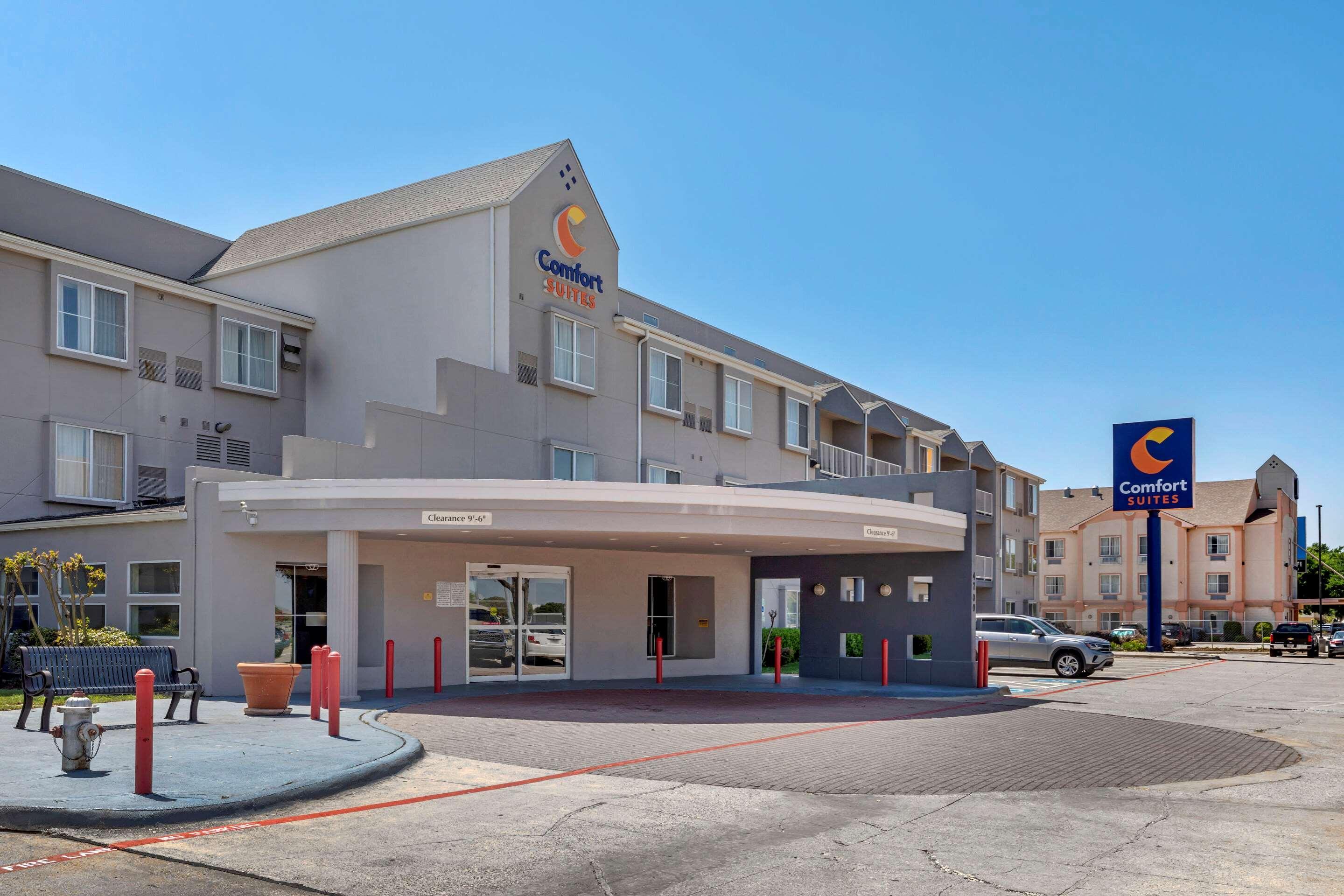Comfort Suites Dfw Airport Ървинг Екстериор снимка