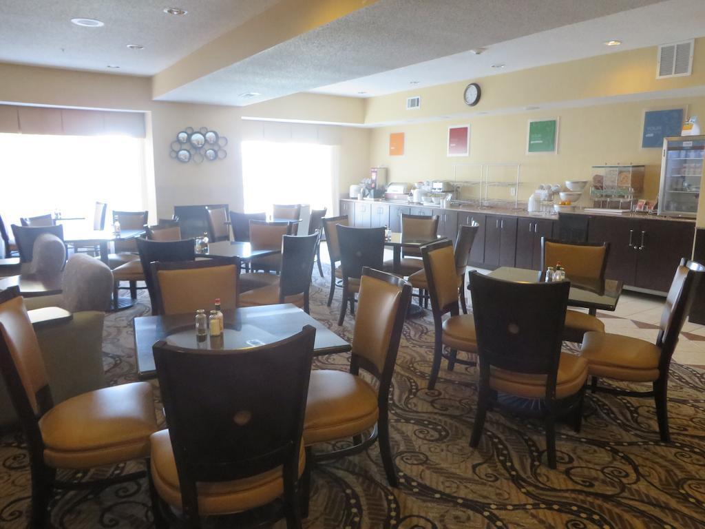 Comfort Suites Dfw Airport Ървинг Екстериор снимка