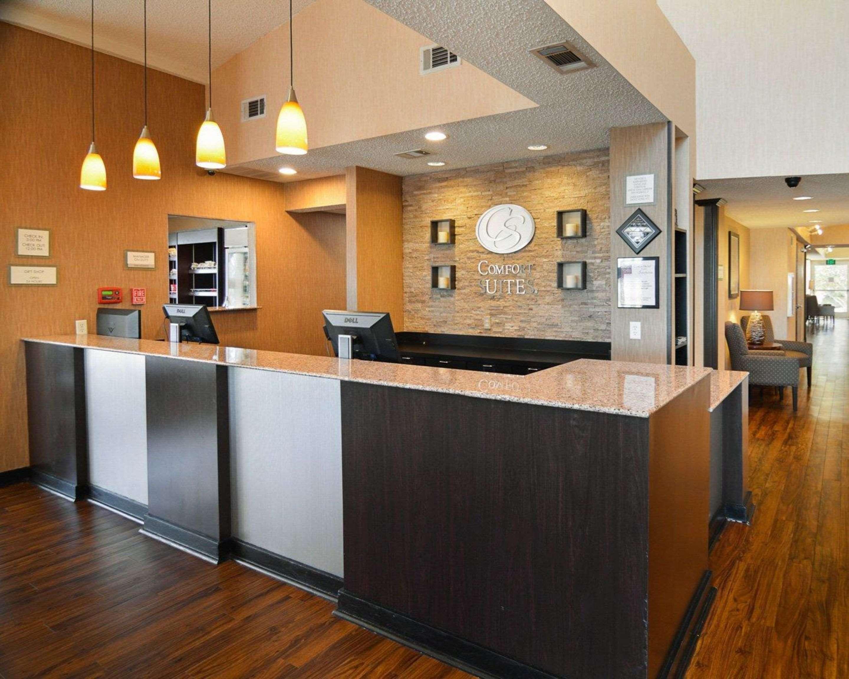 Comfort Suites Dfw Airport Ървинг Екстериор снимка