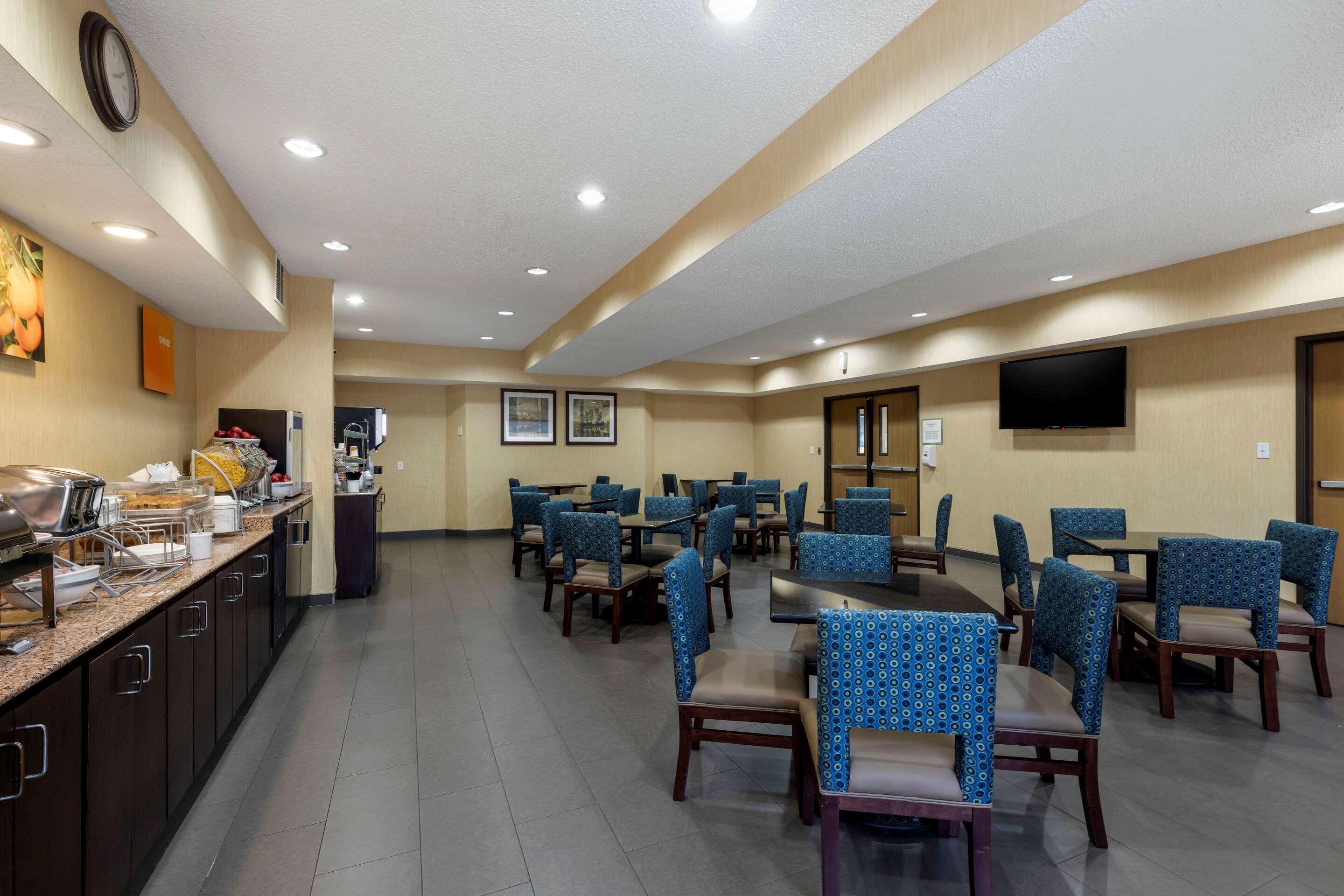 Comfort Suites Dfw Airport Ървинг Екстериор снимка