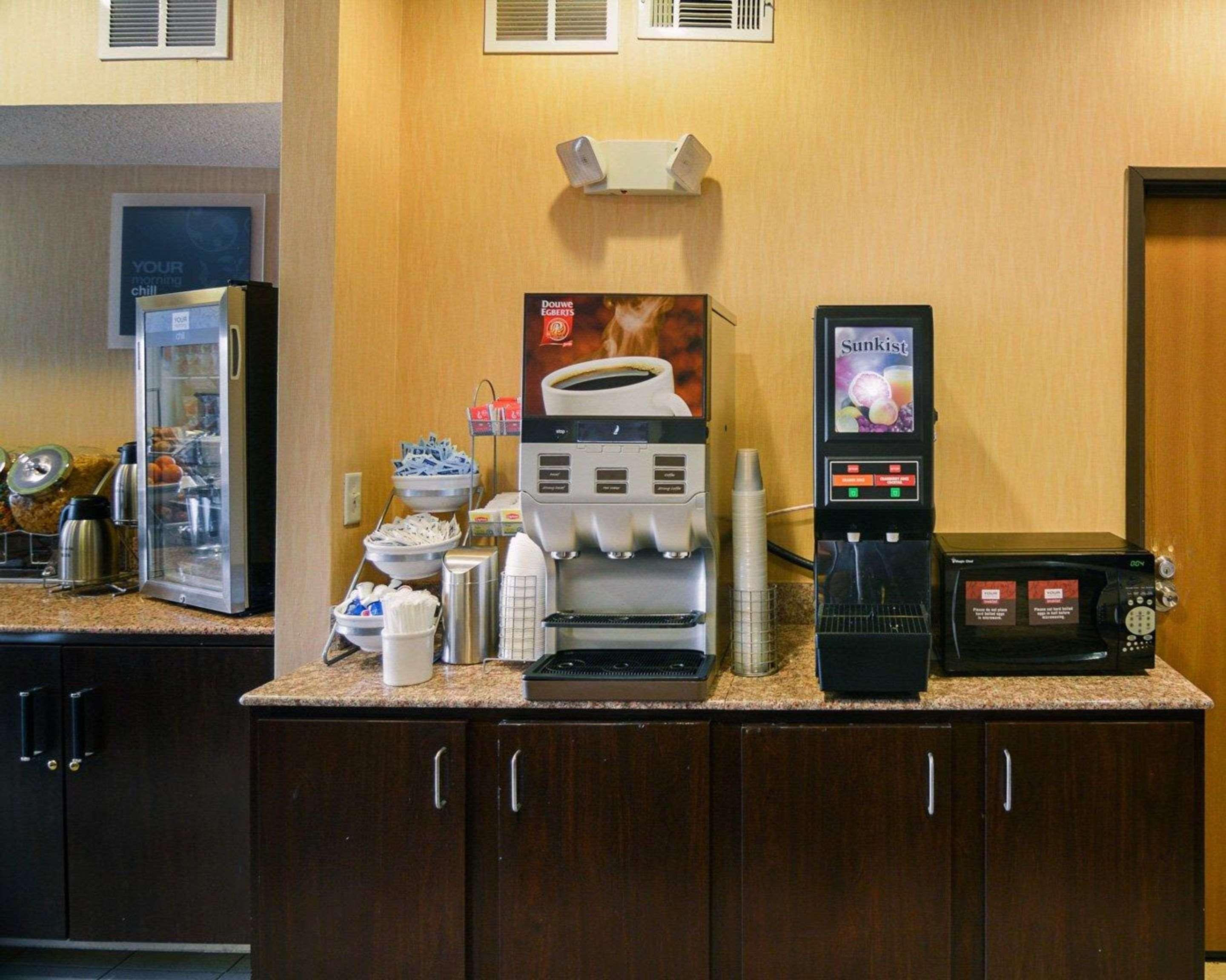 Comfort Suites Dfw Airport Ървинг Екстериор снимка