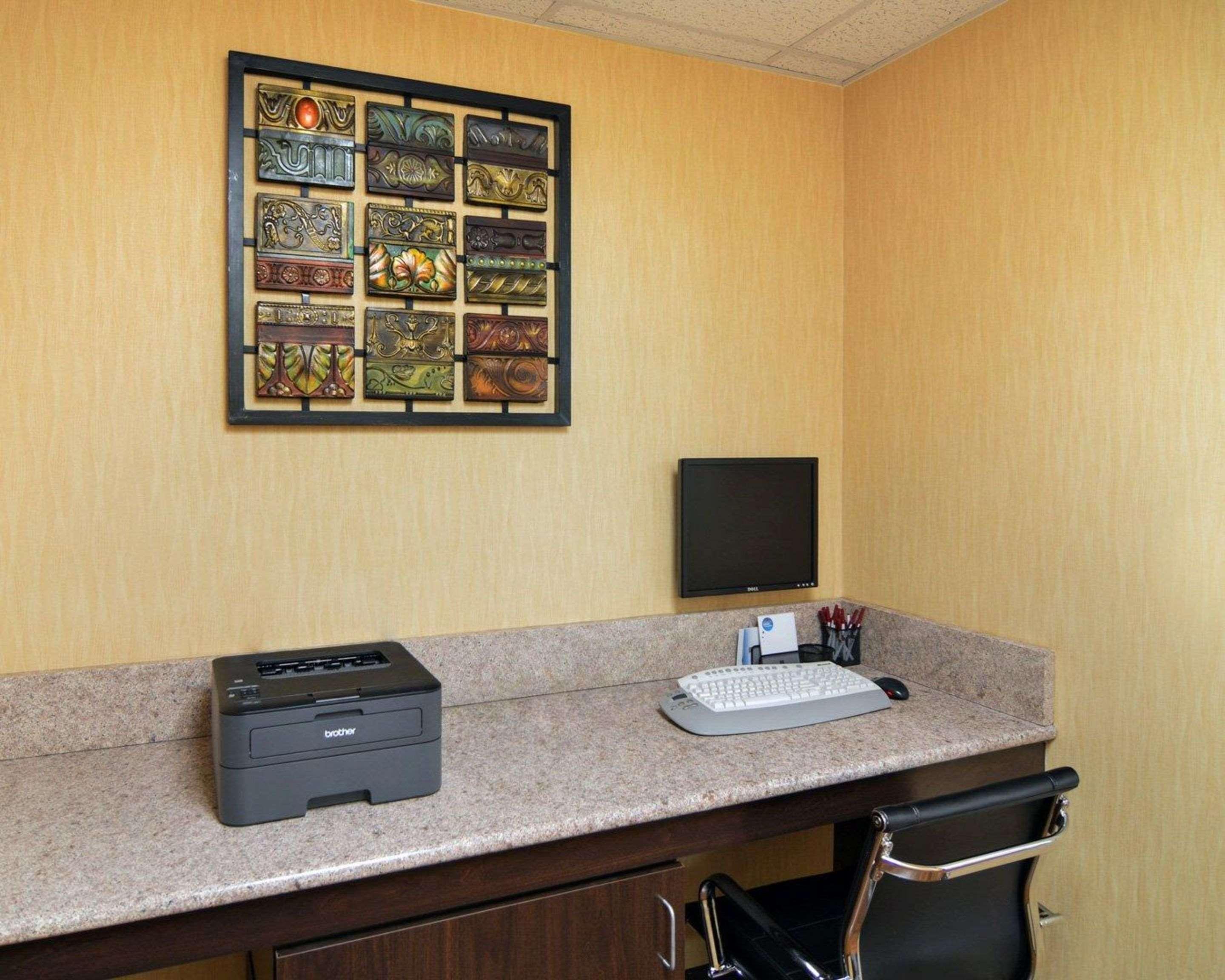 Comfort Suites Dfw Airport Ървинг Екстериор снимка